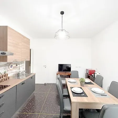 Free Parking - Elegante Casa Con Wifi -smarttv