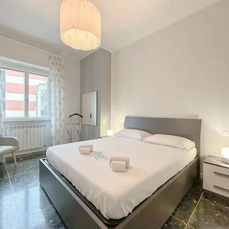Free Parking - Elegante Casa Con Wifi -smarttv Lägenhet Savona