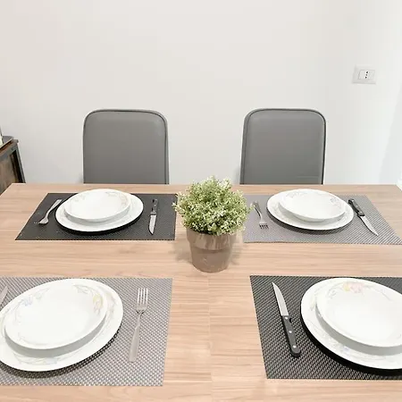 Free Parking - Elegante Casa Con Wifi -smarttv Savona