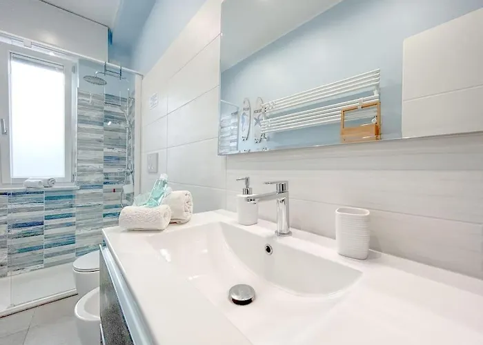 Free Parking - Elegante Casa Con Wifi -smarttv Savona