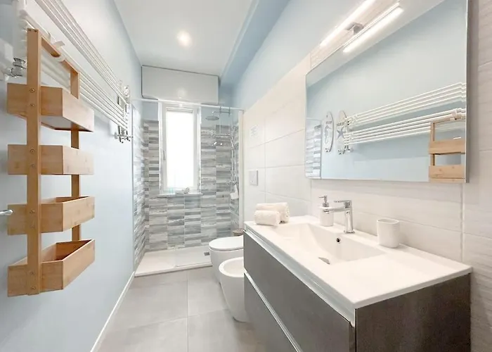 Apartamento Free Parking - Elegante Casa Con Wifi -smarttv Savona